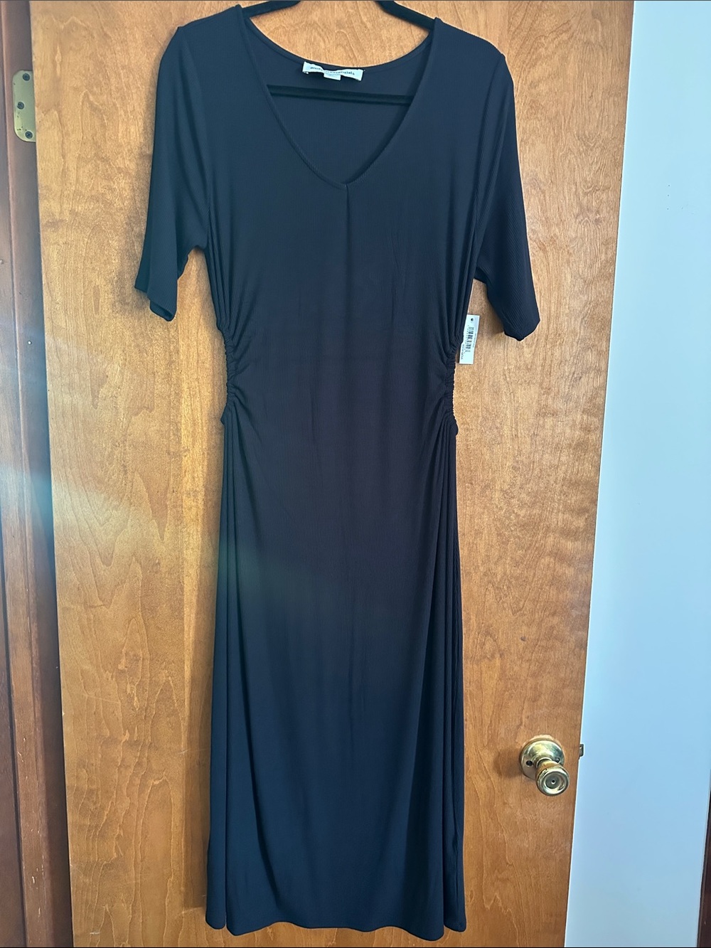 Amazon Essentials Black V-Neck Midi Dress with Side Cutouts - Picture 2 of 4